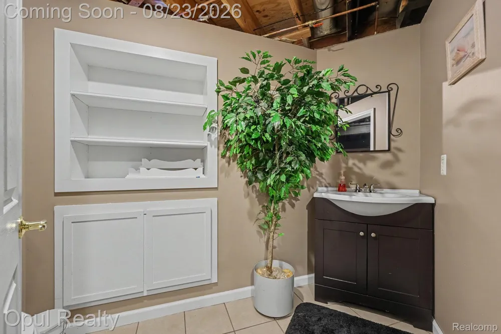 46309 Jasmine Court Chesterfield Township, MI 48047