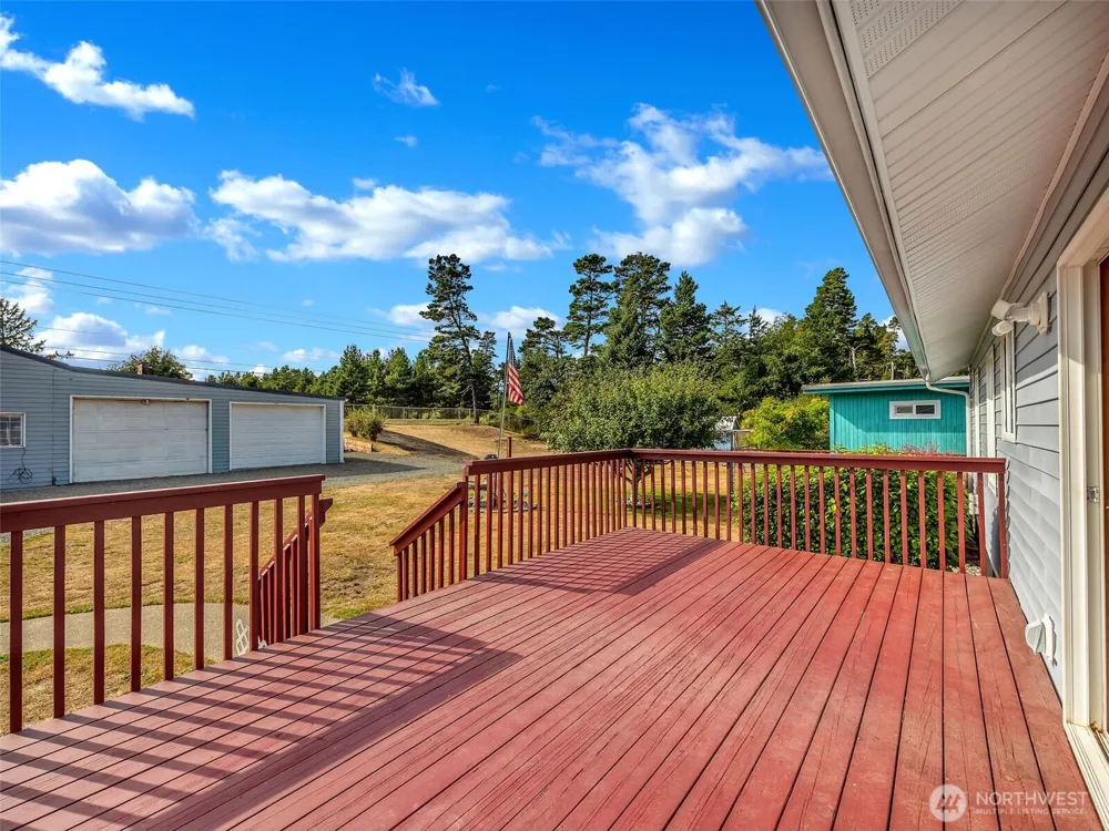 20215 P PLACE Ocean Park, WA 98640