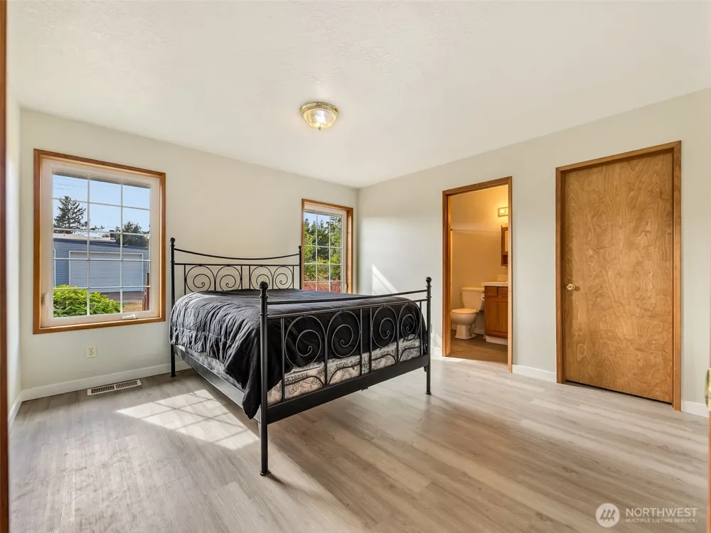 20215 P PLACE Ocean Park, WA 98640