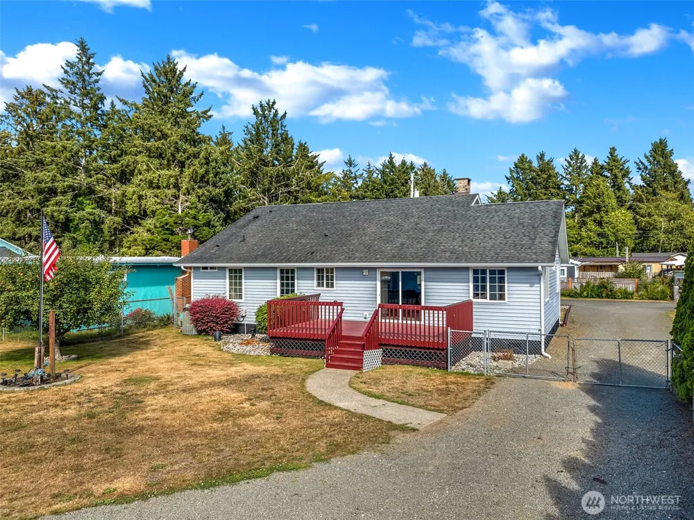 20215 P PLACE Ocean Park, WA 98640