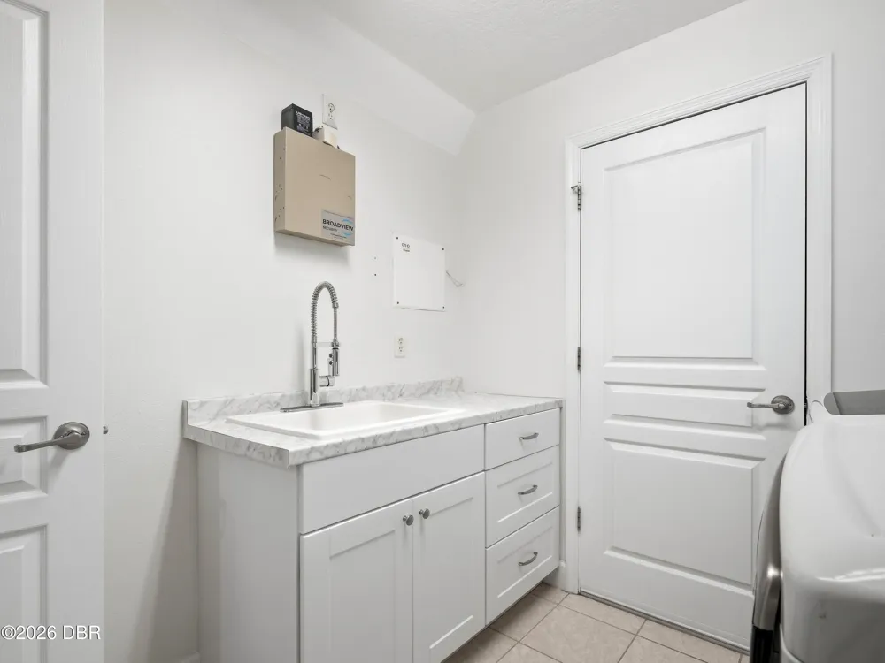 477 Luna Bella Lane New Smyrna Beach, FL 32168