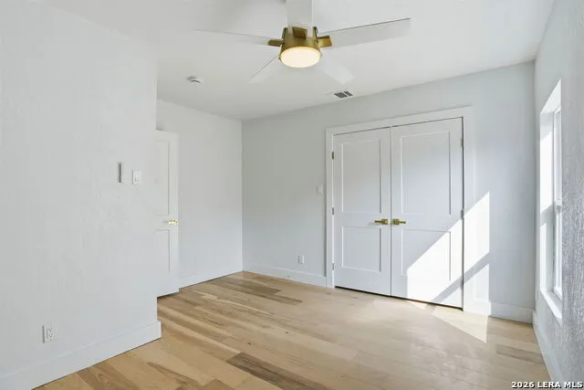 2038 W Woodlawn San Antonio, TX 78201