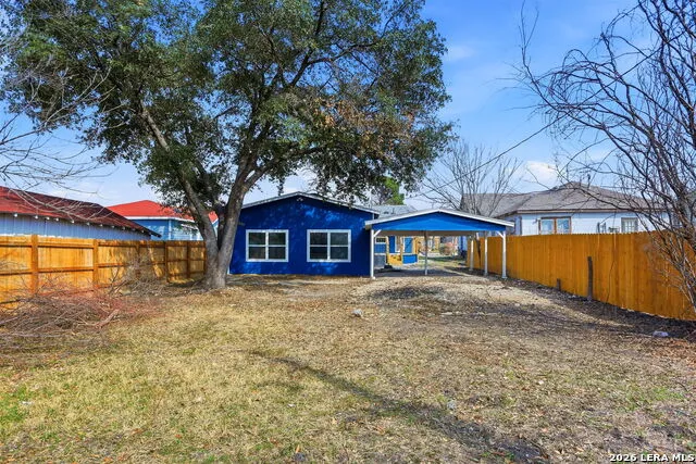2038 W Woodlawn San Antonio, TX 78201