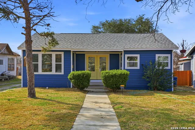 2038 W Woodlawn San Antonio, TX 78201