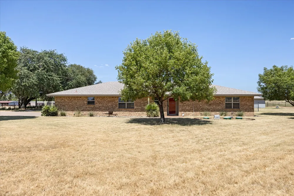 330 Reed Road Granbury, TX 76049