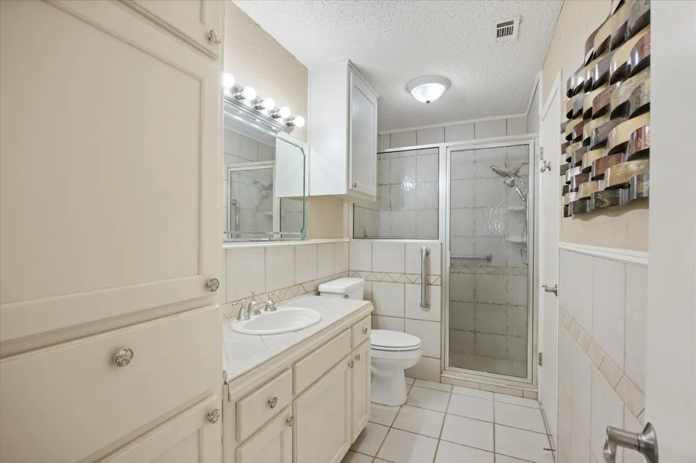 330 Reed Road Granbury, TX 76049
