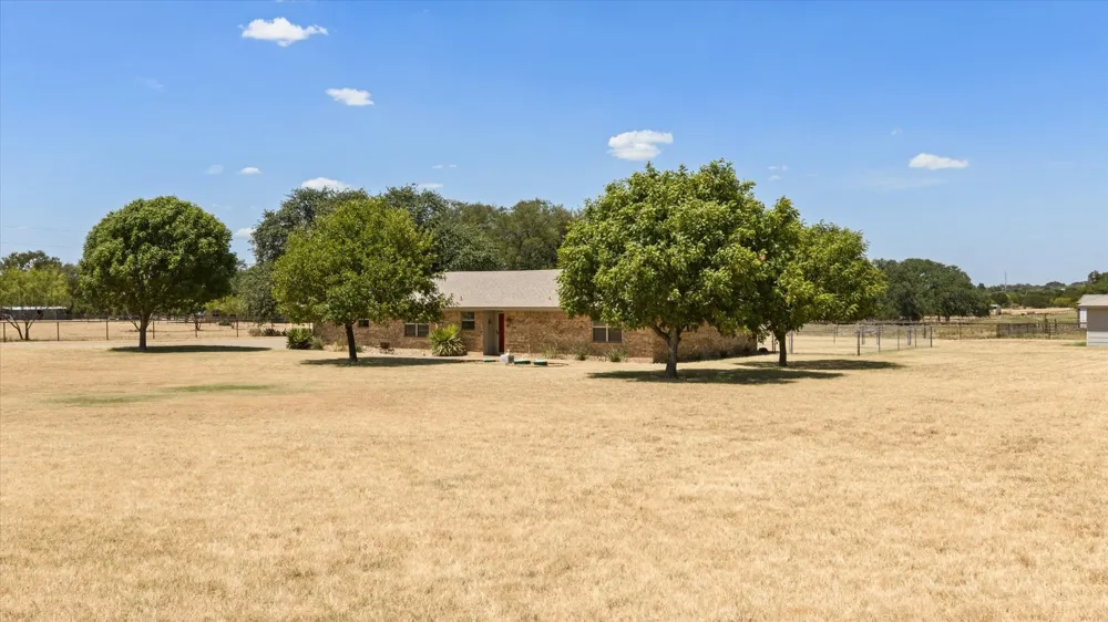 330 Reed Road Granbury, TX 76049