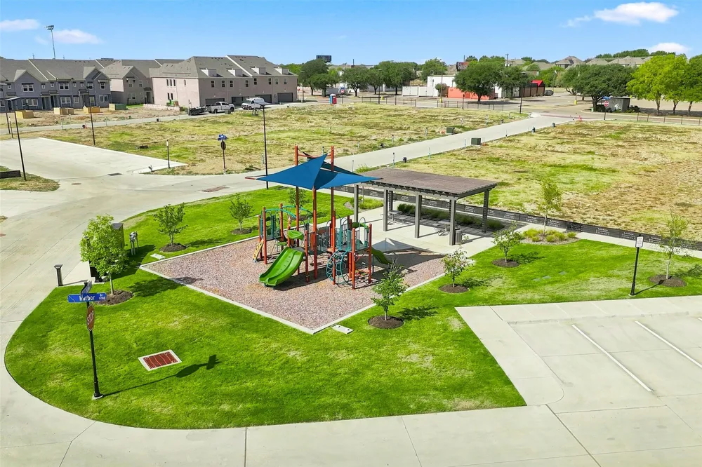7621 Dakota Watauga, TX 76148