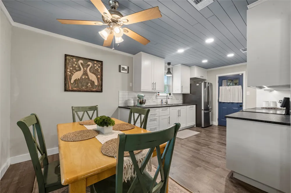 241 Crockett Lane Hewitt, TX 76643