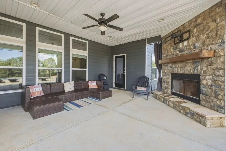 1515 Pleasant Ridge Road Carrollton, GA 30117