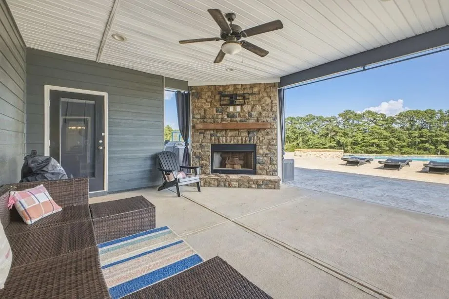 1515 Pleasant Ridge Road Carrollton, GA 30117