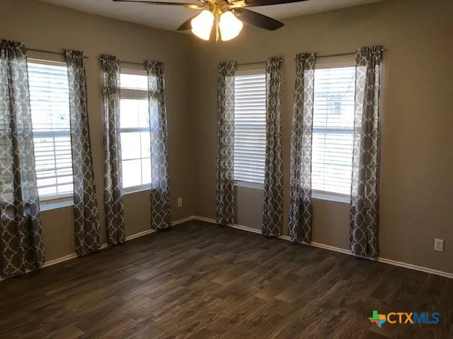 630 E Pine Street Seguin, TX 78155