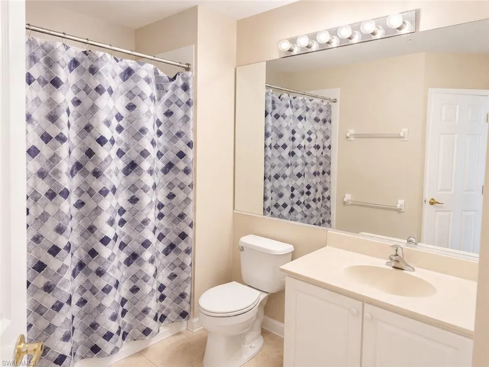 912 Hampton Circle #92 Naples, FL 34105