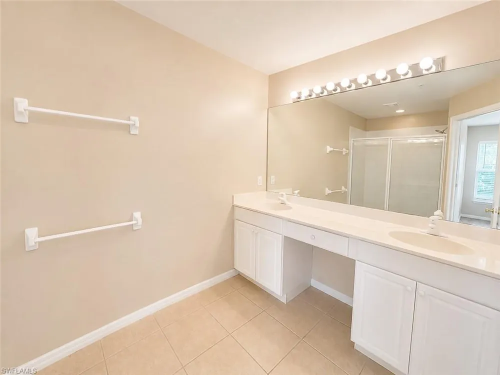 912 Hampton Circle #92 Naples, FL 34105