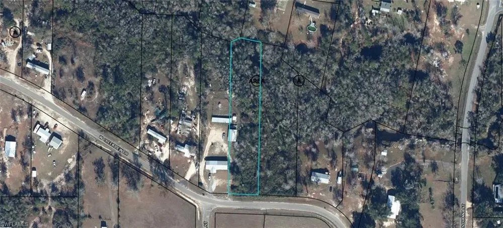 267 W Creekview Drive Wewahitchka, FL 32465