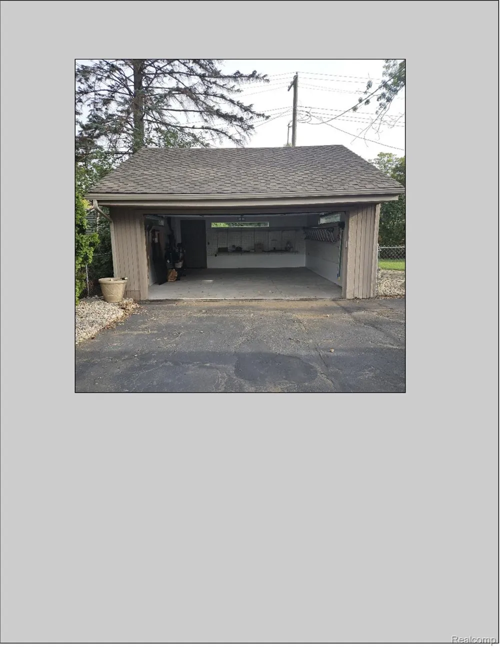 1545 Penistone Street Birmingham City, MI 48009