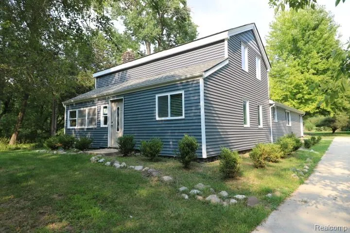 9900 Dartmouth Road Independence Charter Township, MI 48348