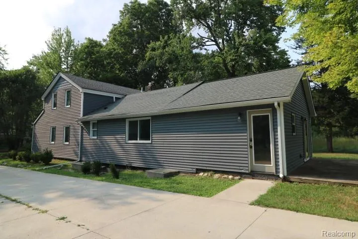 9900 Dartmouth Road Independence Charter Township, MI 48348