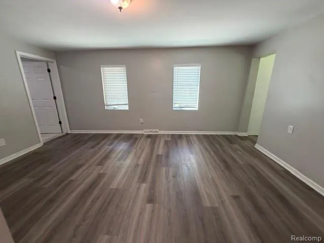 9900 Dartmouth Road Independence Charter Township, MI 48348