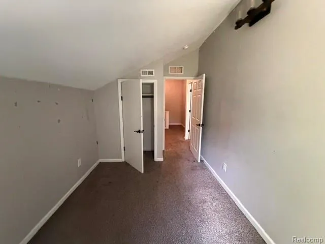 9900 Dartmouth Road Independence Charter Township, MI 48348
