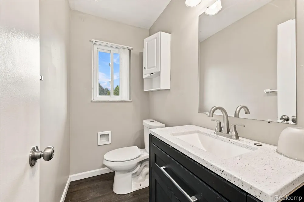 4700 Indianwood Court Independence Charter Township, MI 48348