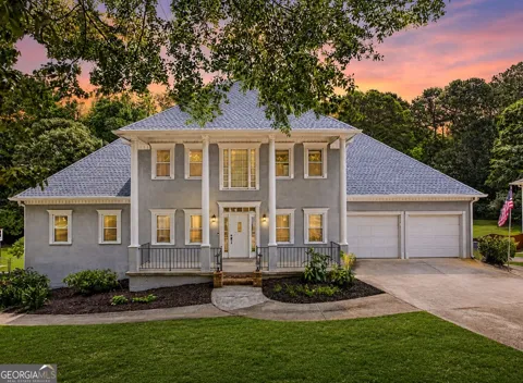 2058 Lakewood CIR