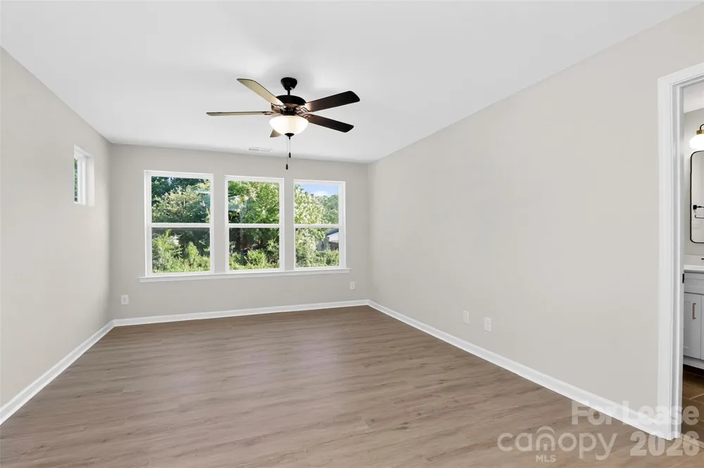 333 Hoskins Road Charlotte, NC 28216