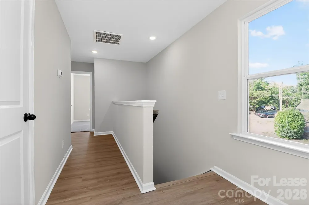 333 Hoskins Road Charlotte, NC 28216