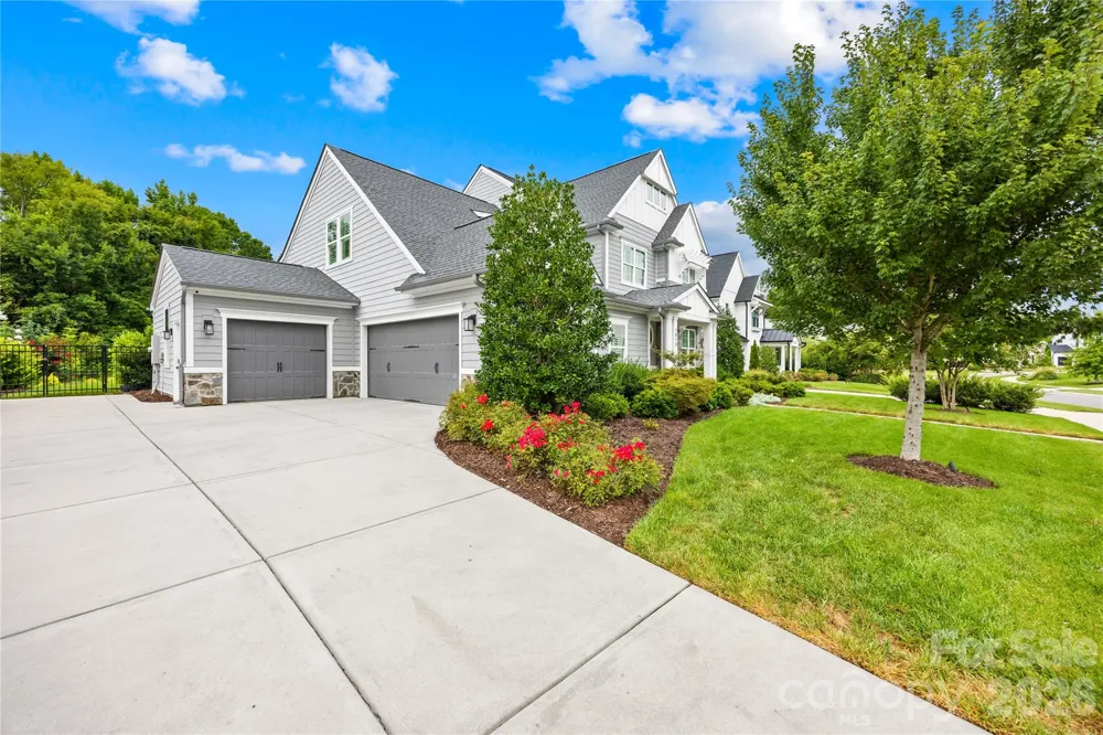 1858 Trotting Circle NW Concord, NC 28027