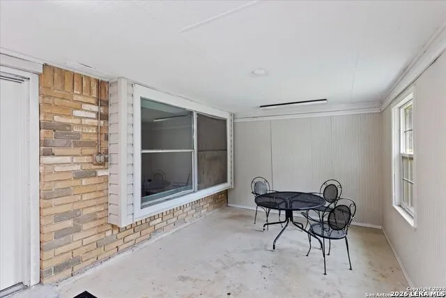 7733 Forest Live Oak, TX 78233