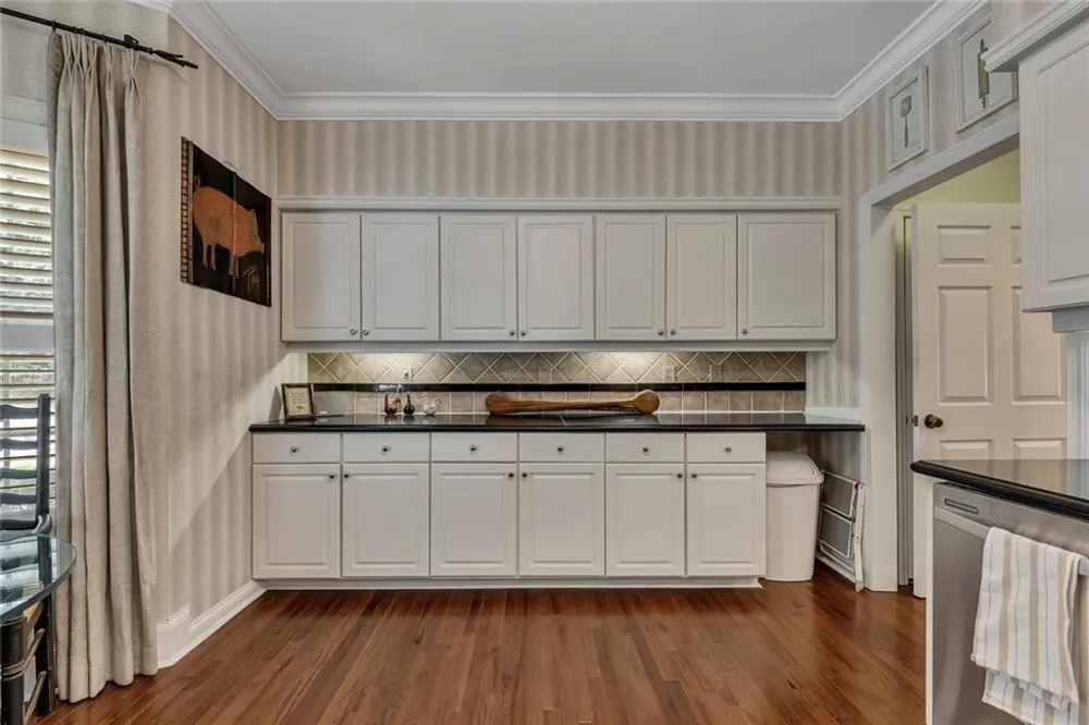 5996 Mitchell Road #21 Sandy Springs, GA 30328
