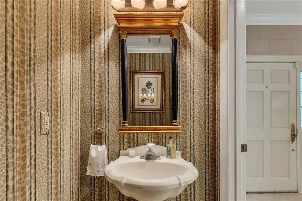 5996 Mitchell Road #21 Sandy Springs, GA 30328