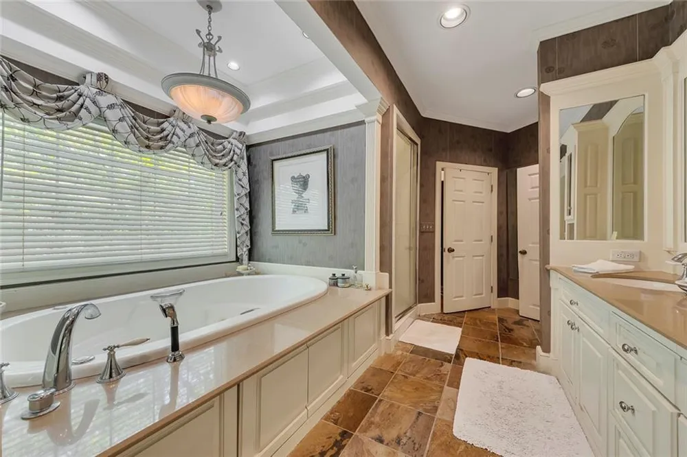 5996 Mitchell Road #21 Sandy Springs, GA 30328