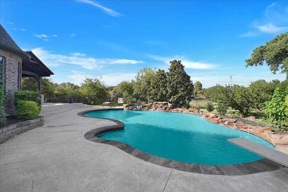 1617 Overlook Terrace Keller, TX 76262