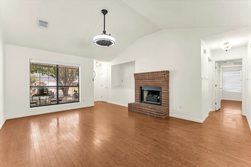 4626 Lexington Street Bellmead, TX 76705