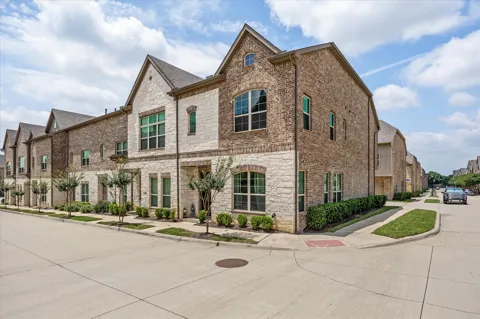 4429 Grady Lane