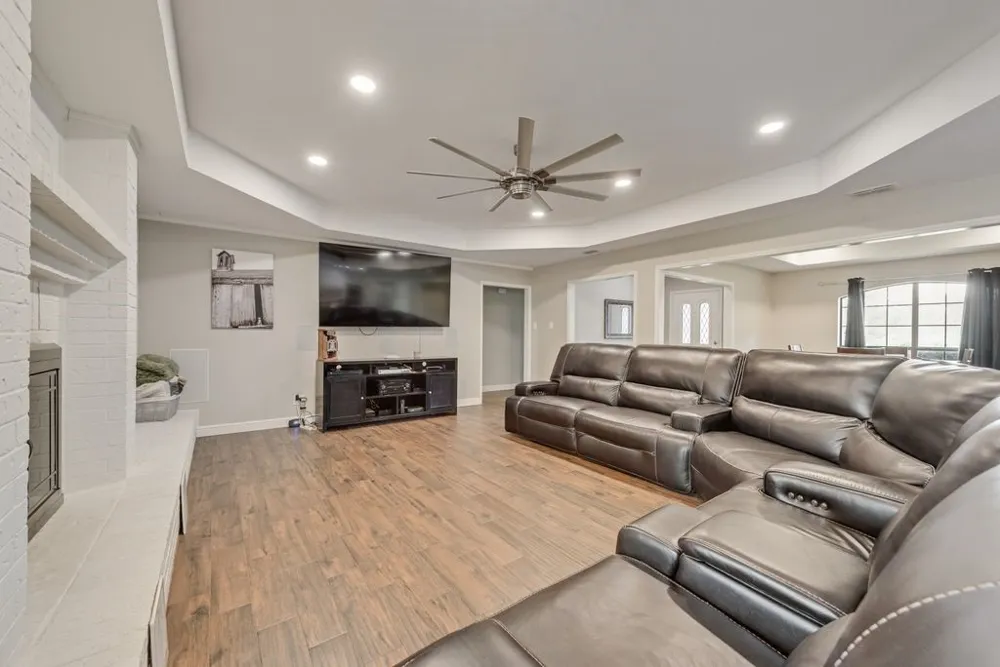 1205 Florence Drive Azle, TX 76020