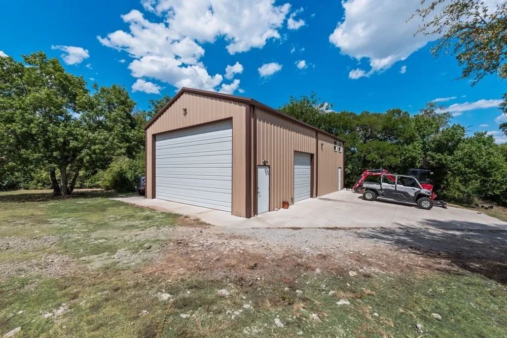 1205 Florence Drive Azle, TX 76020