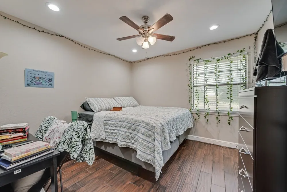 1205 Florence Drive Azle, TX 76020