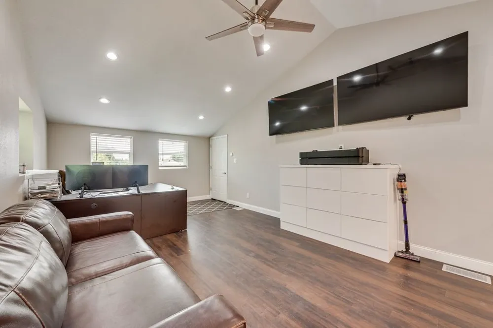 1205 Florence Drive Azle, TX 76020