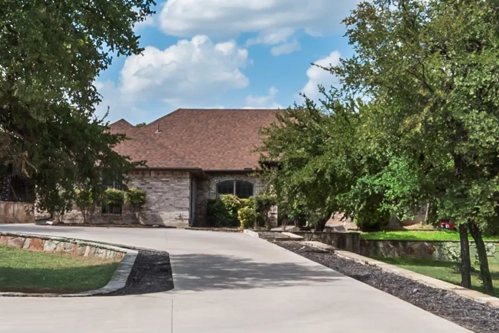 1205 Florence Drive Azle, TX 76020