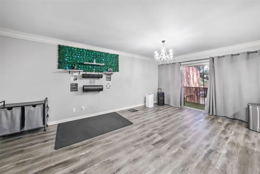 552 E Avenue J #D Grand Prairie, TX 75050