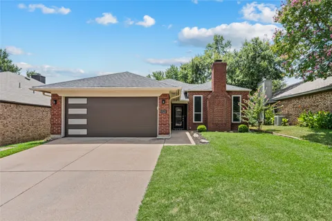 1521 Briarcrest Drive