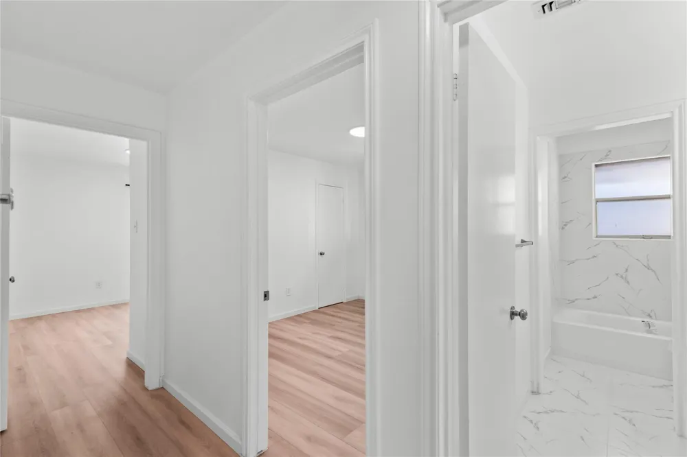 5607 Viking Drive Houston, TX 77092