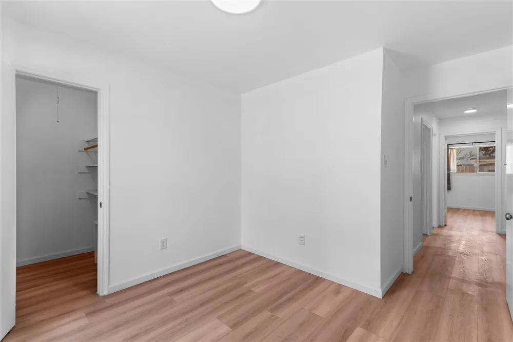 5607 Viking Drive Houston, TX 77092