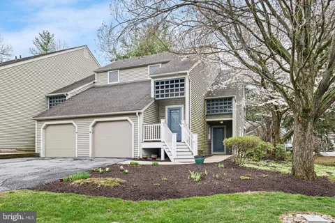 2001 MEADOW GLEN
