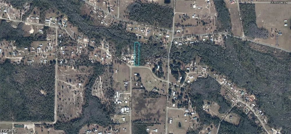 W Creekview Drive Wewahitchka, FL 32465