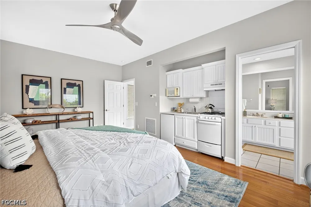 Buckthorn Lane Sanibel, FL 33957