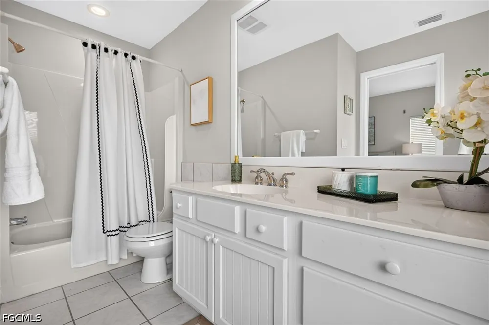 Buckthorn Lane Sanibel, FL 33957