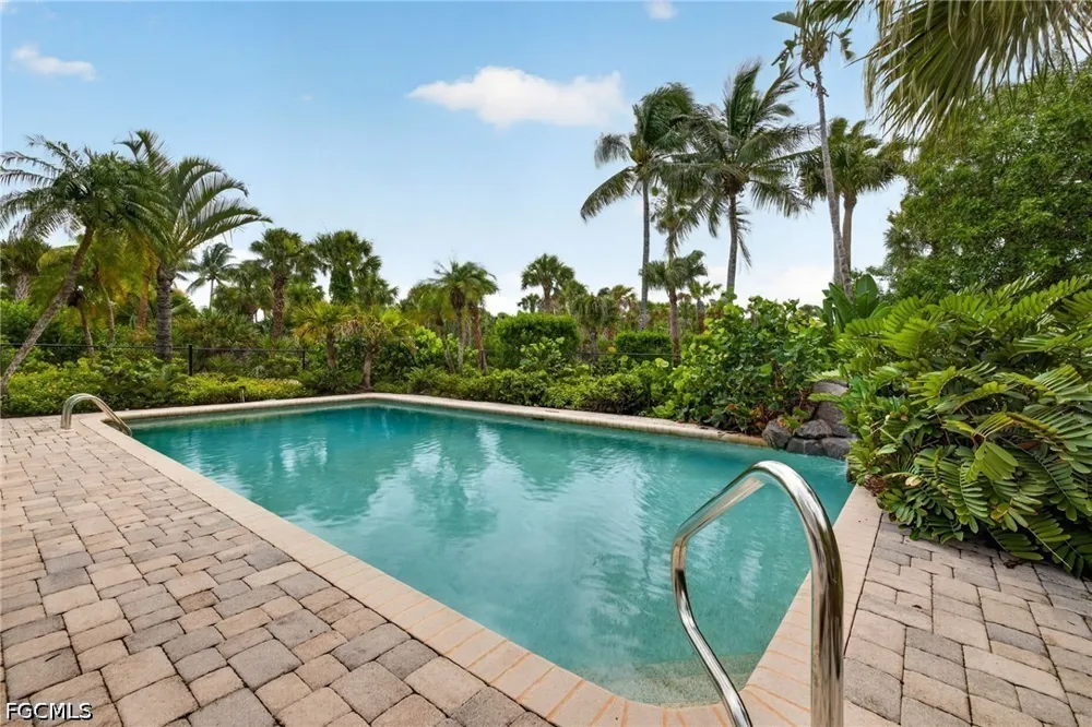 Buckthorn Lane Sanibel, FL 33957